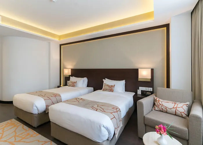 Mulberry Hotel 4*
